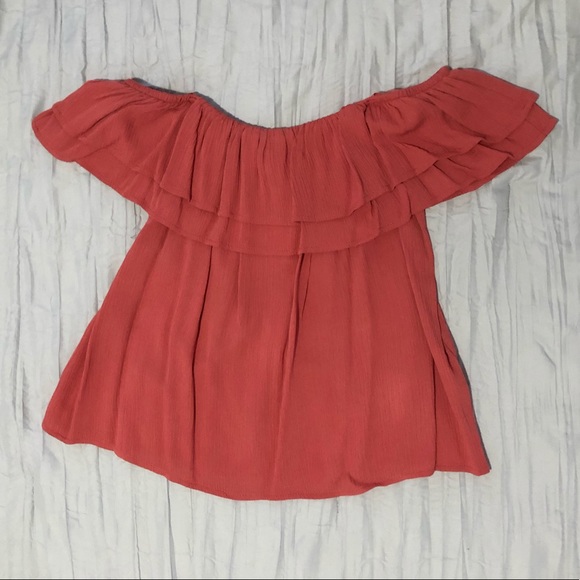 Off-The-Shoulder Ruffle Top - Picture 3 of 4